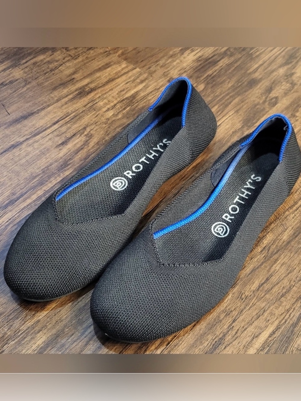 Women's Black With Blue Trim Rothy's Flats Size 9
